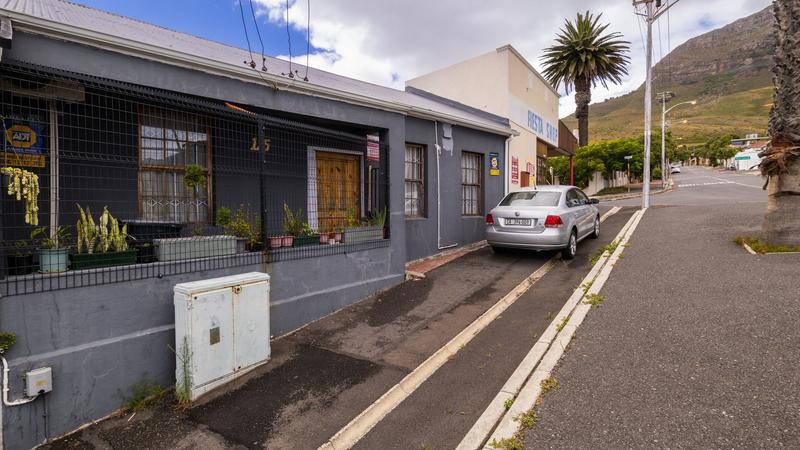 2 Bedroom Property for Sale in University Estate Western Cape